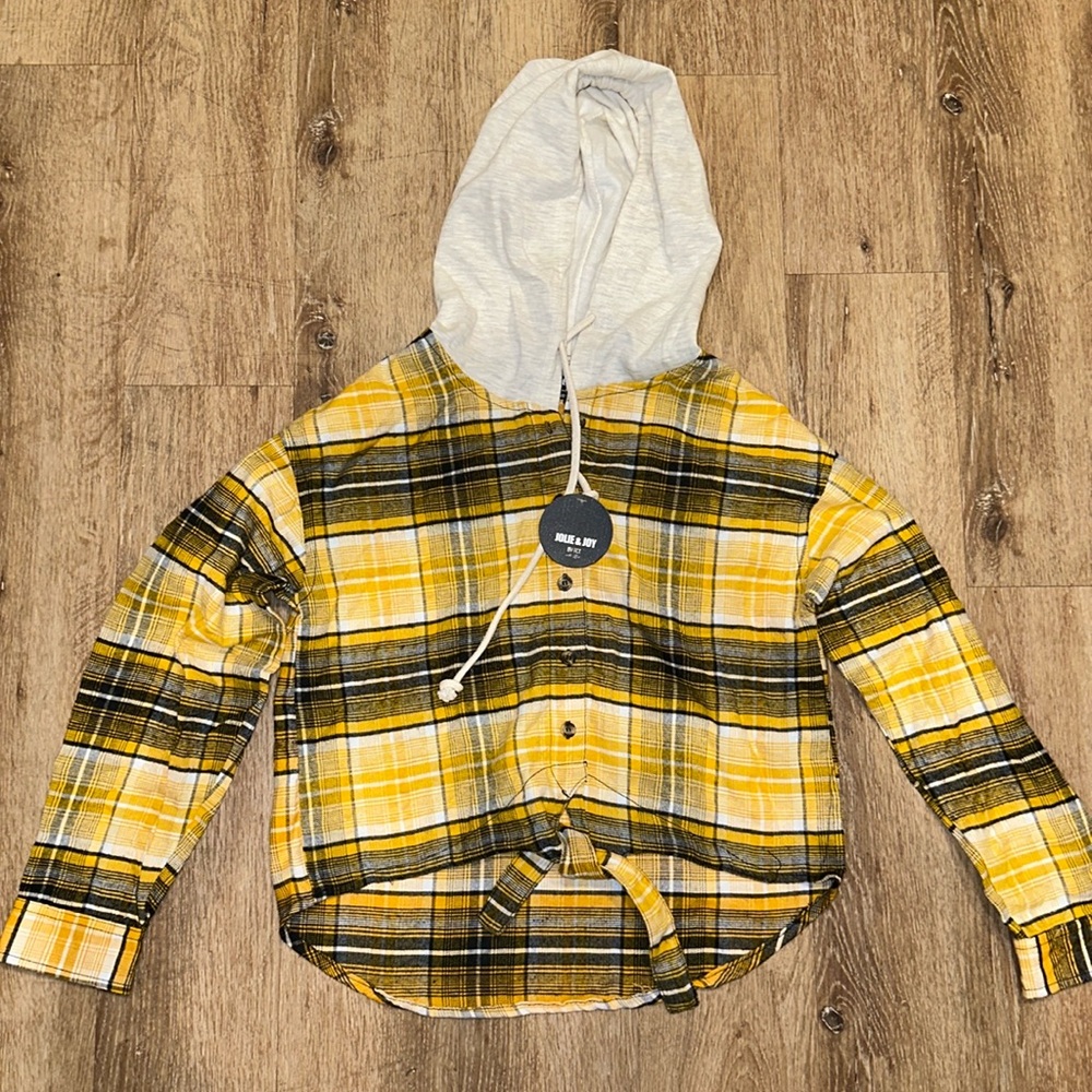 Long sleeve plaid button up shirt with hoodie Size M new with tags